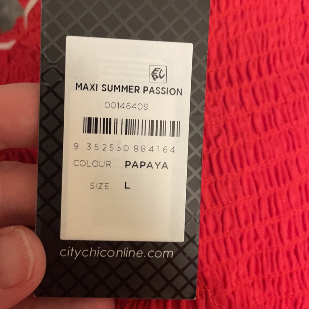 City Chic NWOT Red Maxi Off The Shoulder Summer Dress - Picture 12 of 12